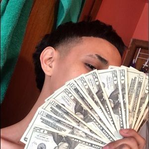 Meet your Posher, Daniel